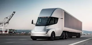 Tesla Semi: Το ηλεκτρικό «θηρίο» των 1.088 ίππων έρχεται στην Ευρώπη – Πρεμιέρα στο Αννόβερο
